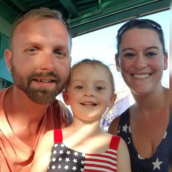 Meet your Posher, Courtney - Picture 1 of 1